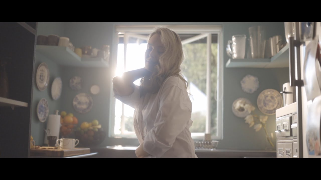 Tonton Should've Known Better - Emile Swiegers (Official Music Video) di YouTube
