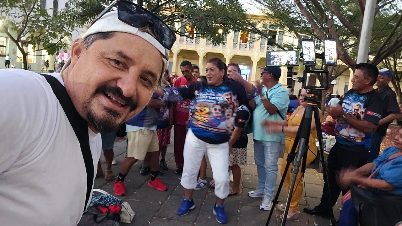 la rosita esta emferma- Sergio Vasil Salvadoreño [Plaza Libertad]