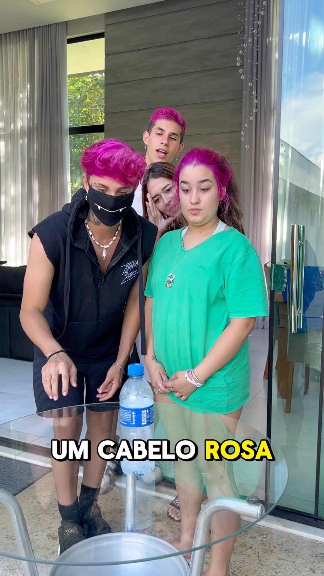 ELA AMA A EMILLYVICK