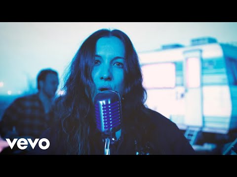 Jane N' The Jungle - Life of The Party (Official Music Video)