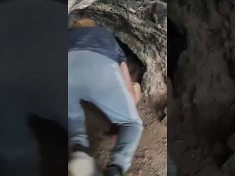 سرداب روماني يدخلك على غرفه