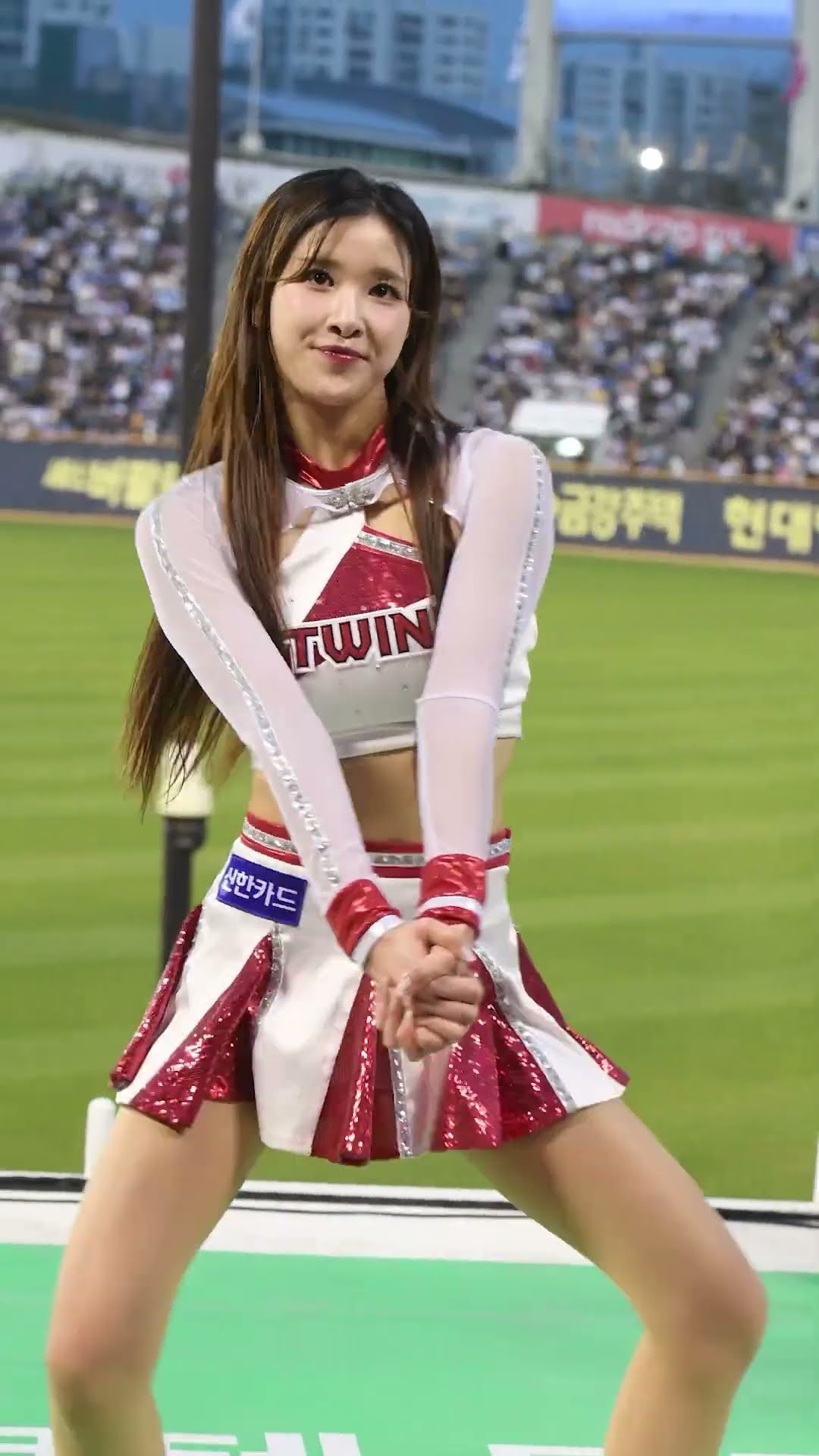 치어리더 우혜준 ‘유채꽃 활짝‘