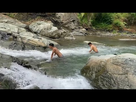 Mandi Di Sungai Air Jernih, Sampai Kelihatan Isi Dalem Nya.