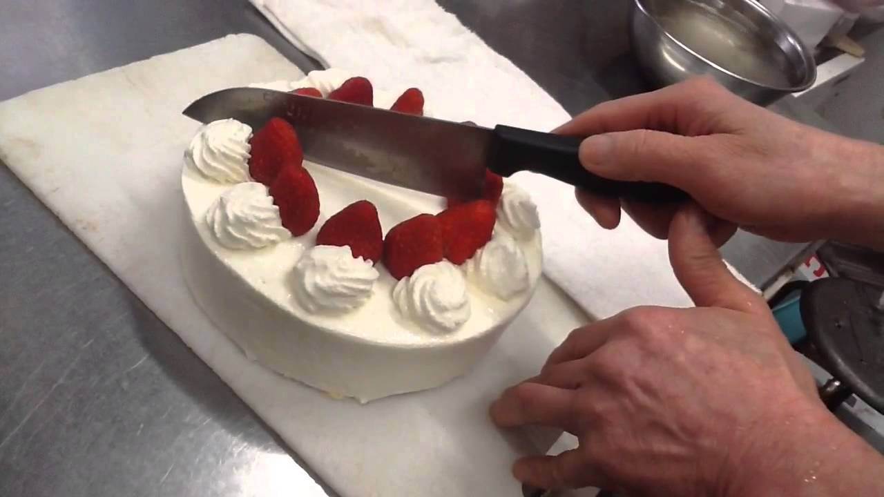 米粉cakeお菓子工房きいちご 普通の包丁でケーキを綺麗に切る方法 Youtube