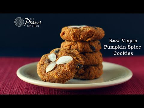 RAW VEGAN Pumpkin Spice Cookies