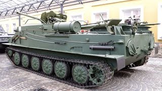 Россия тащит на передовую БТР-50