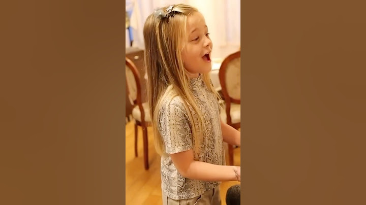 Eva la 9 ani vs Eva la 4 ani