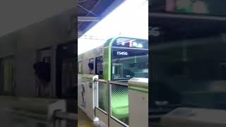 JR山手線E235系電車　JR池袋駅