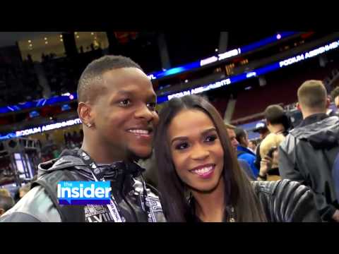 Super Bowl Players Sing Destiny's Child with Michelle Williams [The Insider with Yahoo!]