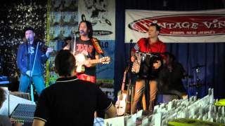 Gogol Bordello - "Amen" (Acoustic) live at Vintage Vinyl July 22 2013 chords