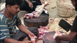 Pakistani muslim qasai full cow cutting skills