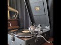 中原 美紗緒 ♪あわれなジャン♪ 1956年 78rpm record. HMV Model No 102 Gramophone