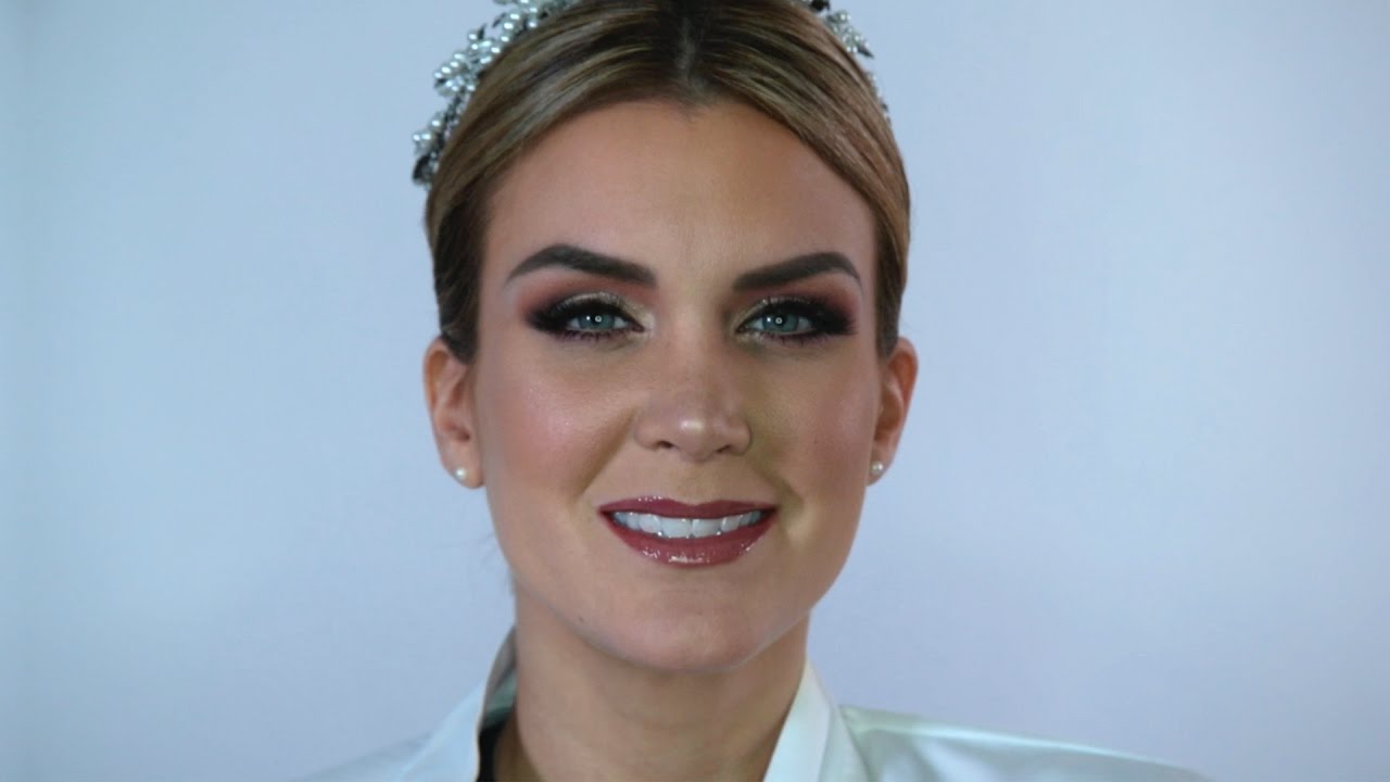 Tutorial de maquillaje profesional: Novia de día con Cristina Cuellar