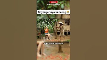 Kakek Goyangin Pohon Jambu #dialogambigu #lucu #pouring #rain #komedi #pouringliquid #funny