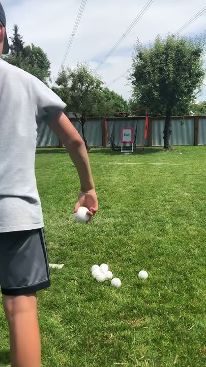 How To Throw A Screwball With A Wiffle Ball How to throw a screw ball in wiffle ball - YouTube
