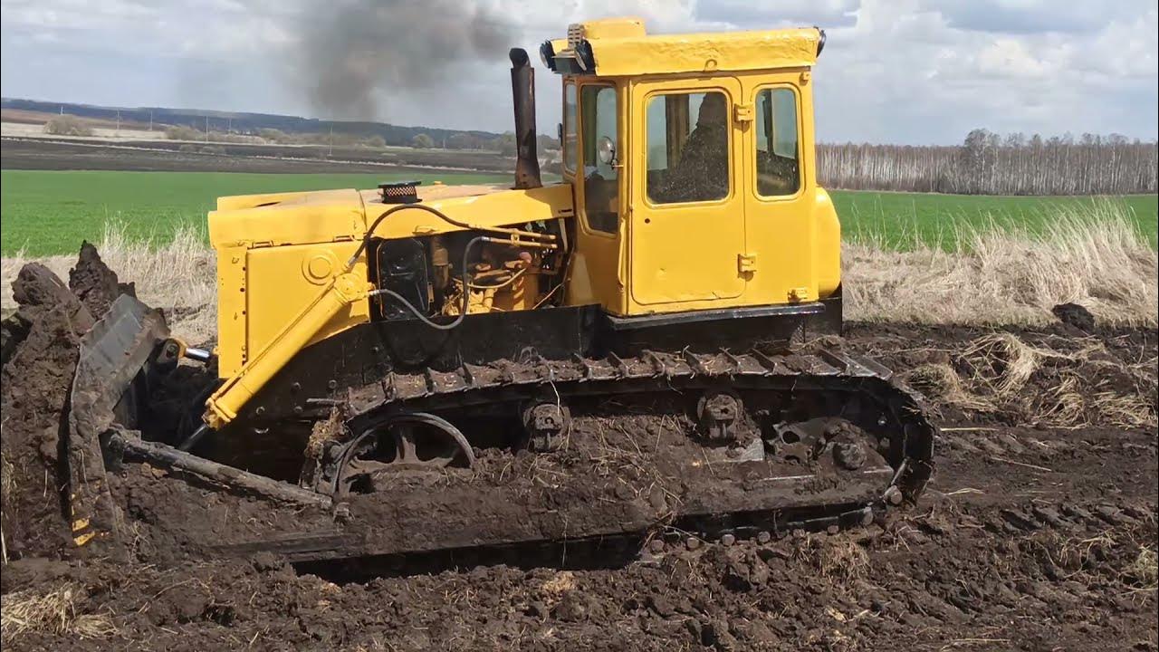 Какое давление на почву оказывает гусеничный трактор. Отличие трактора от бульдозера.