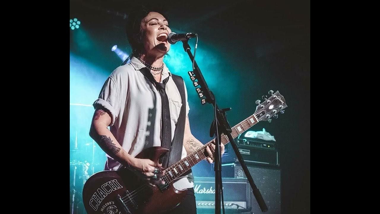 Sarah mcleod interview with anton cleary on radio station 99 3 3rpc fm