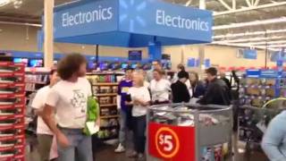 Full Cleveland Flash Action at Walmart for Electronics Recycling.mp4 Guide