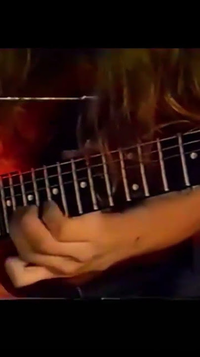 Young Kiki Loureiro masterclass. Ex #megadeth #metal #solo #guitar #guitarsolo #heavymetal