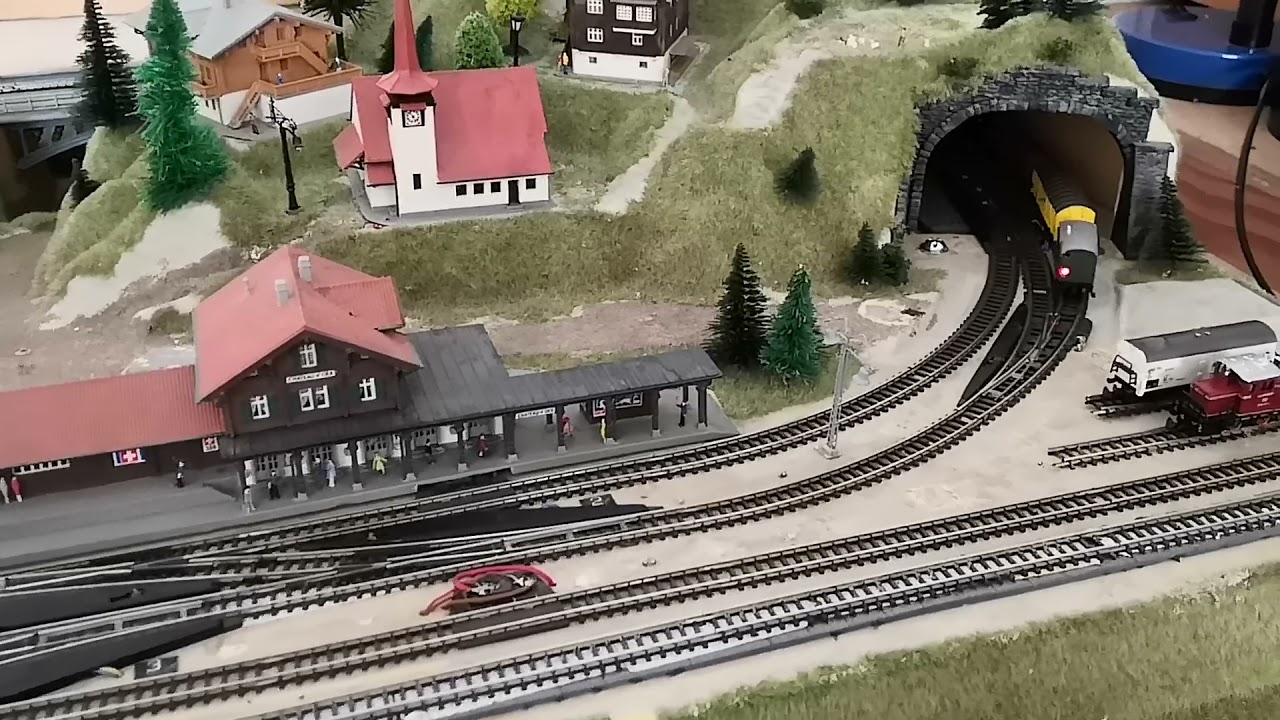 Märklin Z mini club 8885 BR 03 vintage - YouTube