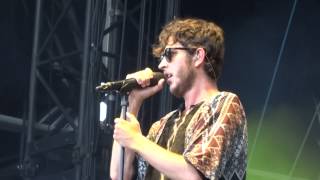 Video thumbnail of "Oscar and the Wolf - Freed from desire (Live @ Main Square 2015)"