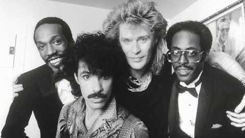 Hall & Oates speech - 1989 Temptations R&R Hall Of Fame induction (Daryl sings "Don