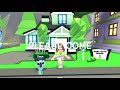 The grand tour of Essema's Daycare for Pets! (Roblox Adopt Me!)