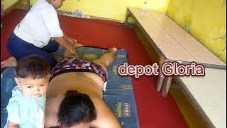 pijat tradisional badan capek ala Mbah parmi. khas pijitan di mulai dari Kaki naik ke atas