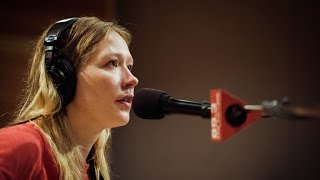 Julia Jacklin - Pool Party (Live on The Current) chords