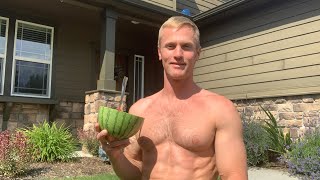 How to maintain or build muscle on a fruit based diet!