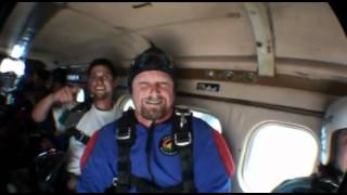 JEFF DOEST SKYDIVES !!.mp4