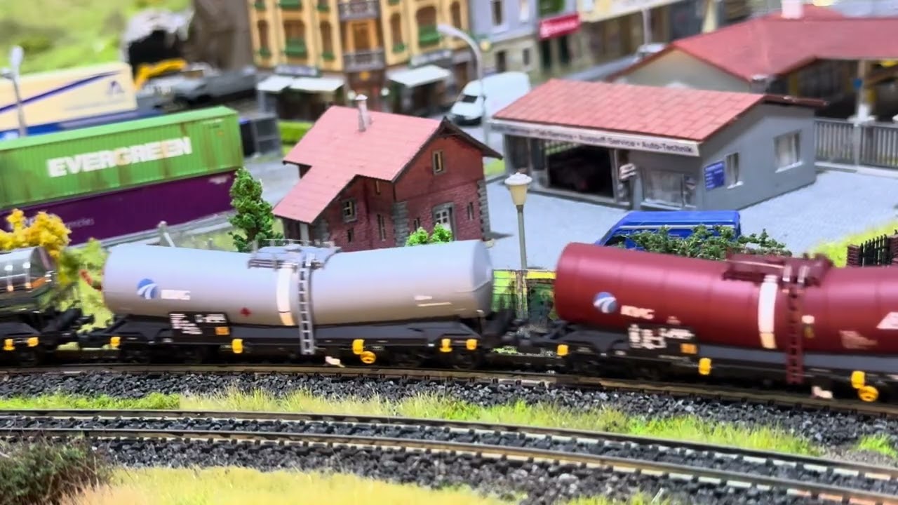 Neuzugang - Vorstellung und Fahrimpressionen mit der Diesellok BR232 und komplett Zug, Spur-N 1:160