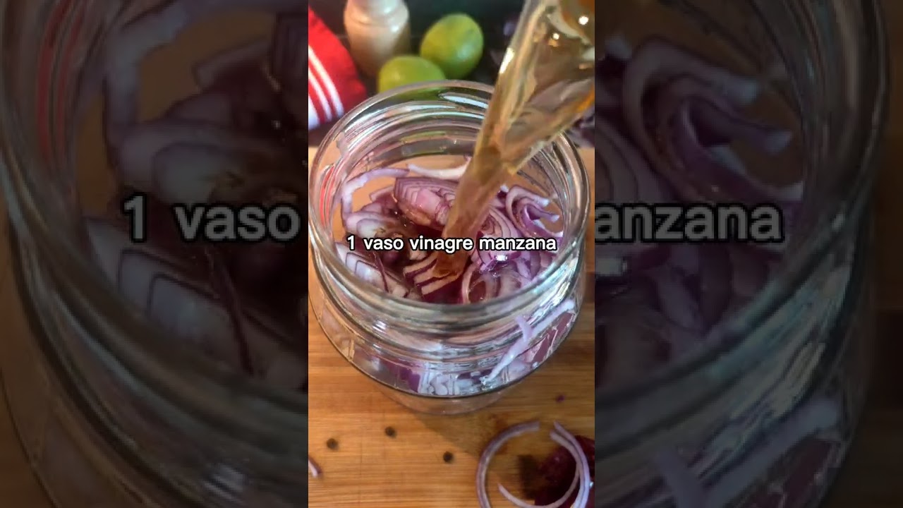 Cebolla morada encurtida. Una preparación sencilla y super útil. 