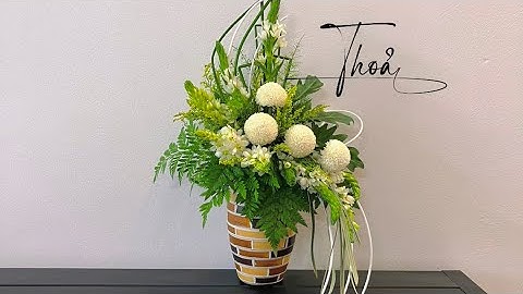 Hướng dẫn cắm hoa Thiên nga mix với Cúc ping pong rất tinh tế, nhẹ nhàng và sang trọng.