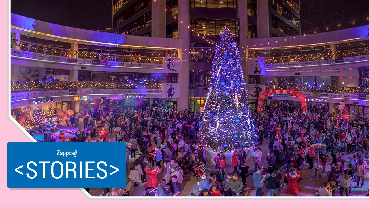zappos-lights-up-32-foot-tall-holiday-tree-during-winterfest-zappos