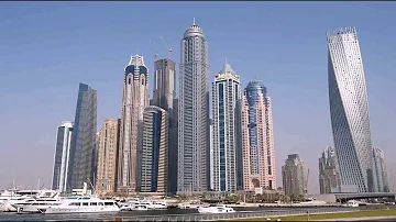 63 Story Building In Dubai On Fire - Gif Maker  DaddyGif.com (see description)