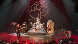 The Winery Dogs / Pabst Theatre 03/09/23