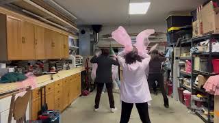 Wicked - Dancing through Life - Behind!  04.08.26