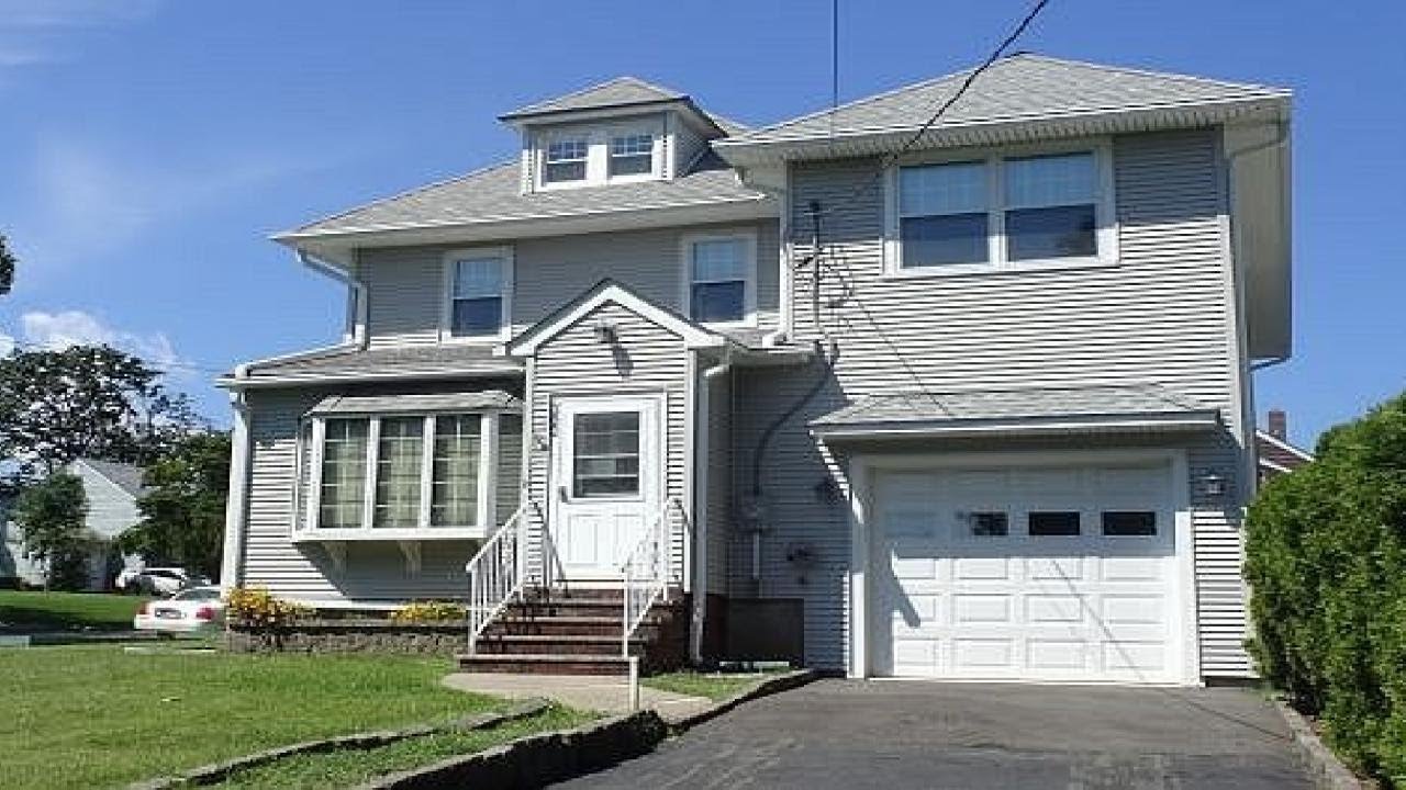 914 Broad St, Clifton, NJ Presented by Pina Nazario ABR, SFR, SRS