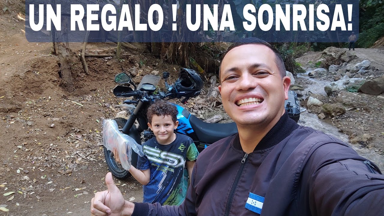 ENTREGANDO útiles escolares en Villanueva Cortés