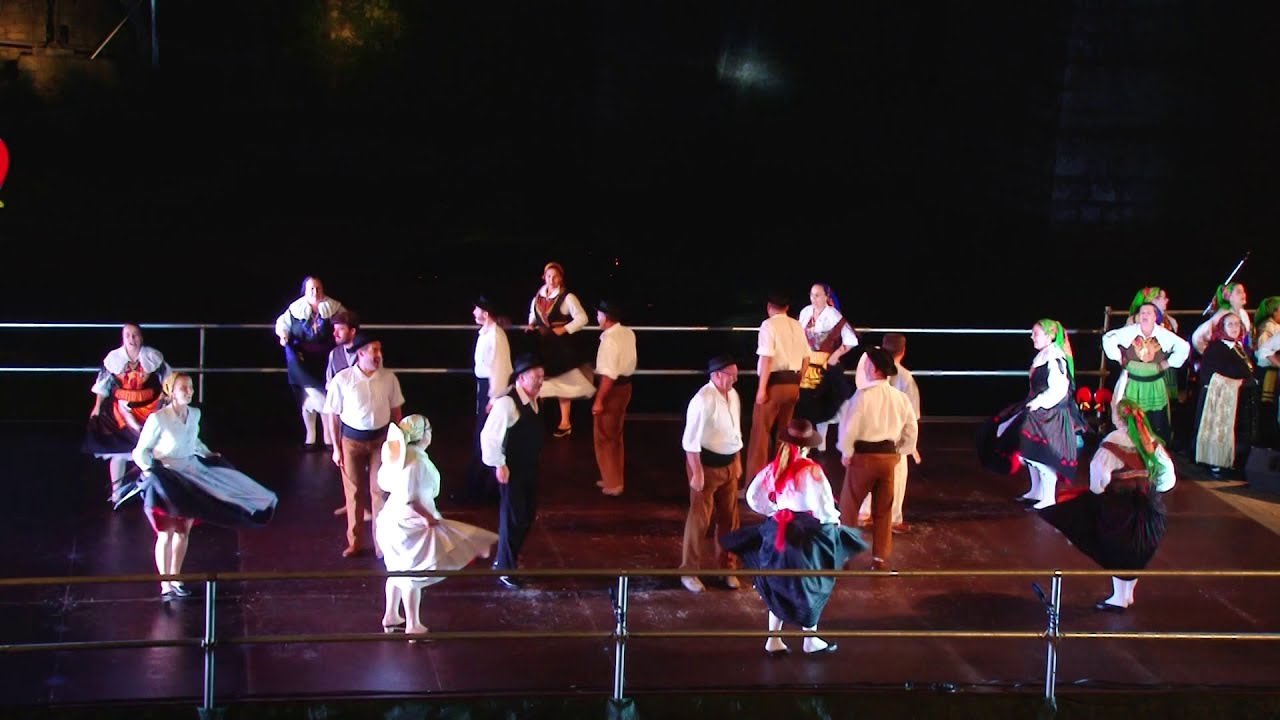 Portuguese folk dance: Pulgas танцы на тнт 5 сезон
