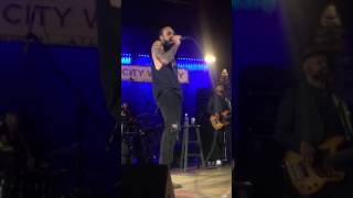 Video thumbnail of "Bilal - "Beautiful Ones" - Prince tribute - at City Winery, Atlanta"