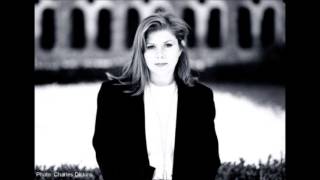 Watch Kirsty MacColl Still Life video