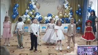 Танец на выпускной " Обнимашки"
