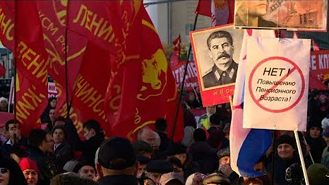 Russian Communist Party marks 101 years since revolution - DayDayNews