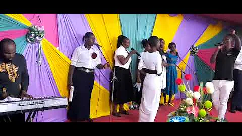 Niwewe, Maureen Martin ft Erick ogega( live)