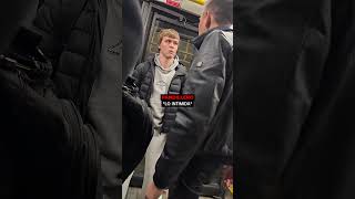 Pandillero NO DEBIÓ Meterse Con El Chico Callado 😱