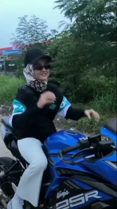 nyoba ZX 25 R || cewek hijab cantik seputar motor gede #short #motorgede2021