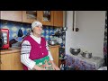 Мария Семеновна  готовит борщ и рассказывает о своей жизни.🌻🌻🌻Украинское село