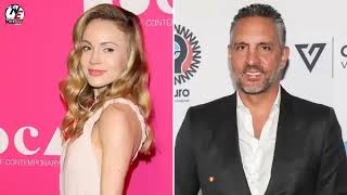 Who Is Nikita Kahn? 5 Things to Know About Actress Packing on the PDA With Mauricio Umansky